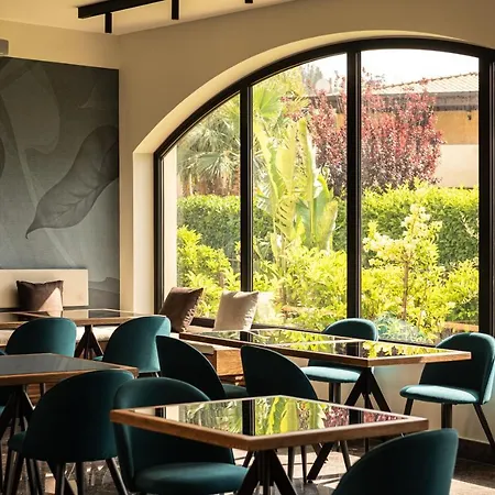 Limen Wellness & 4*