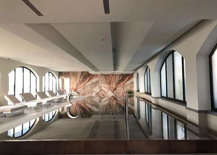 Limen Wellness & 4*